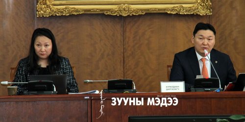 Фото: Төсвийн байнгын хороо хуралдлаа